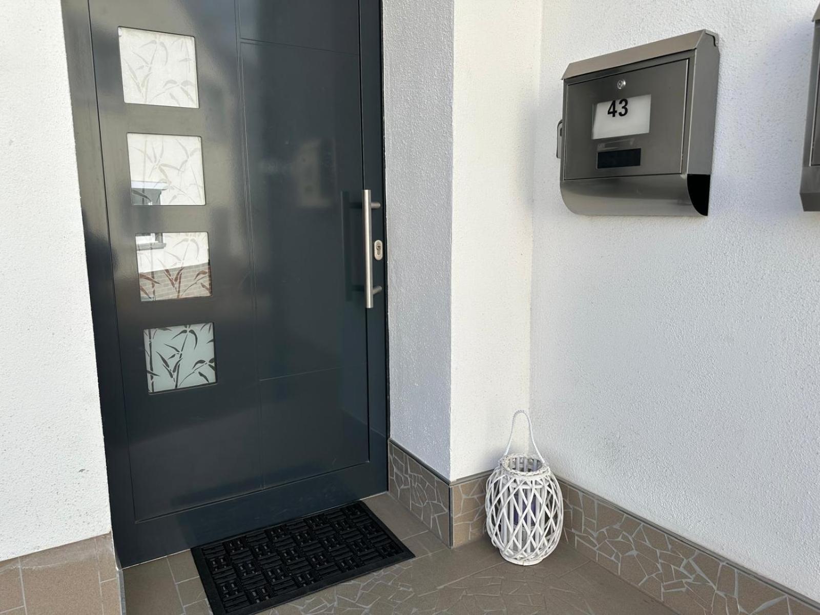 Wohnung In Muelheim-Kaerlich Екстериор снимка